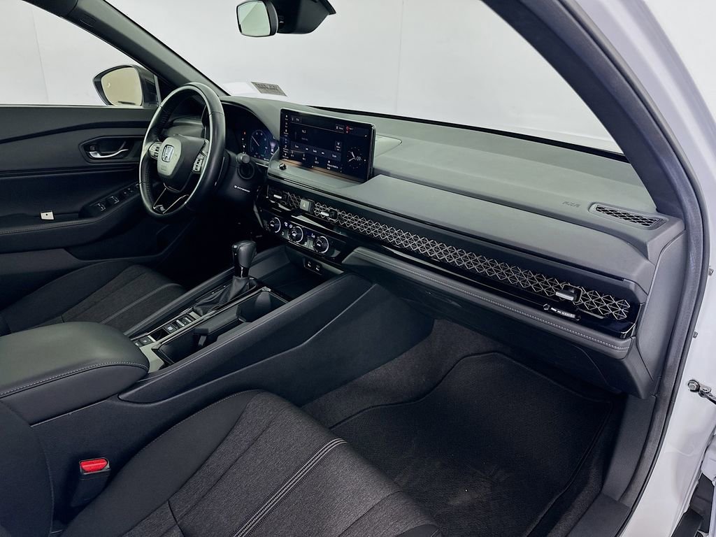 Used 2024 Honda Accord Sport image 28
