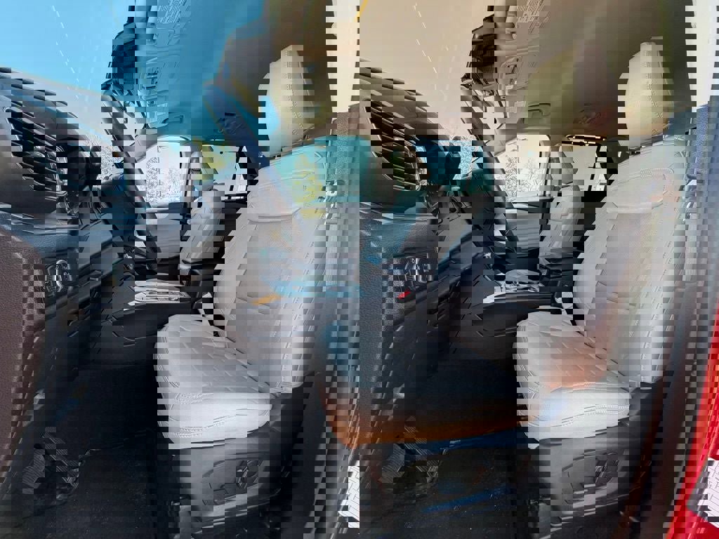 Certified 2023 Ford Explorer Limited image 17