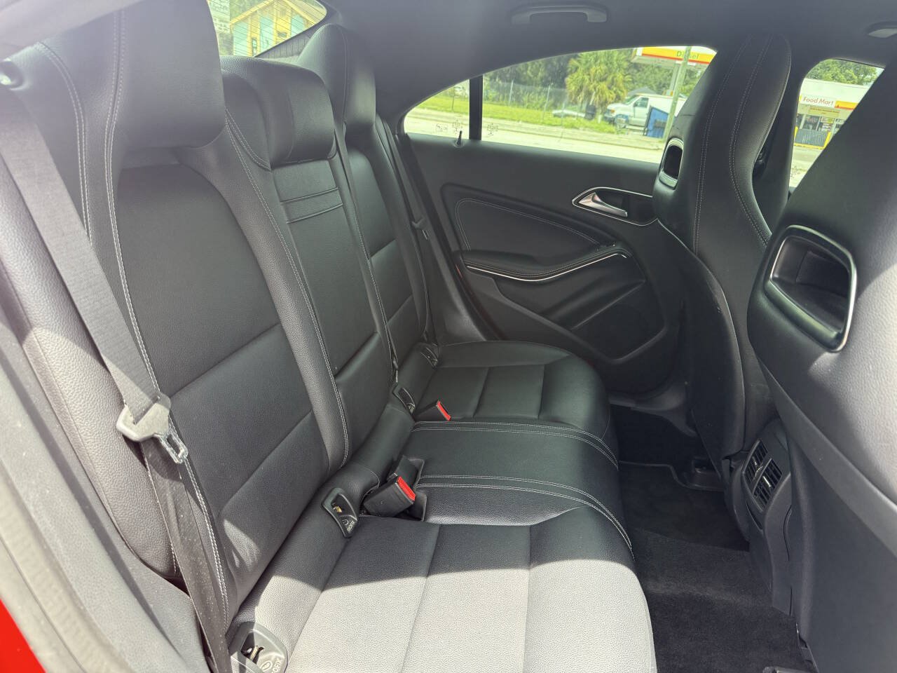 Used 2017 Mercedes-Benz CLA 250 image 22