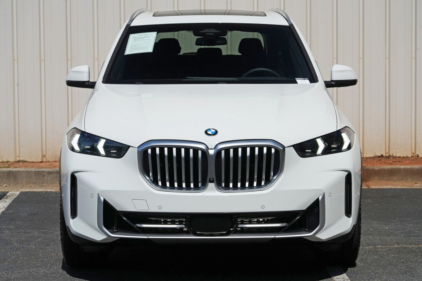 Used 2024 BMW X5 xDrive40i w/ Parking Assistance Package AWD/4WD image 56