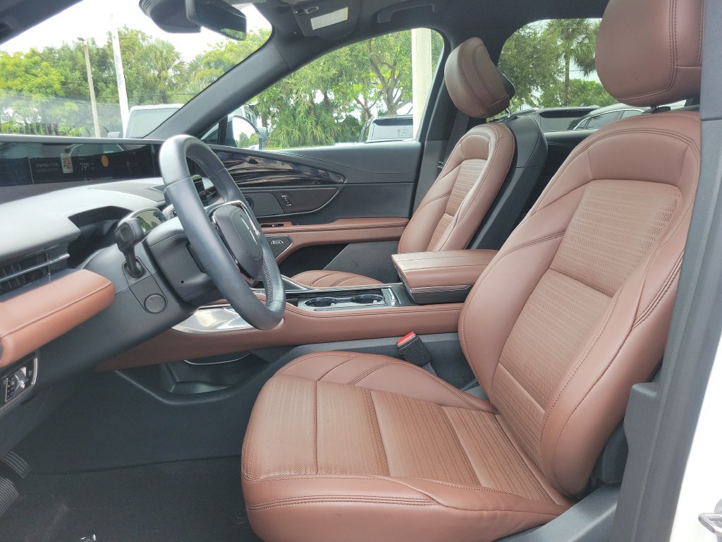 Certified 2026 Lincoln Nautilus Reserve AWD/4WD image 11