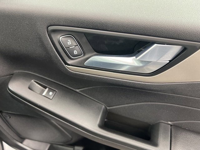 Used 2022 Ford Escape SEL image 24