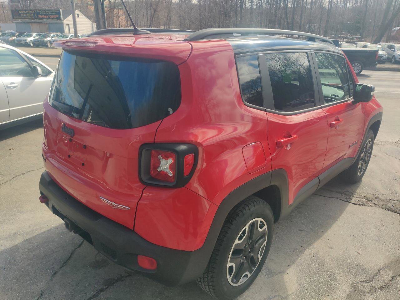 Used 2017 Jeep Renegade Trailhawk w/ Popular Equipment Group image 6