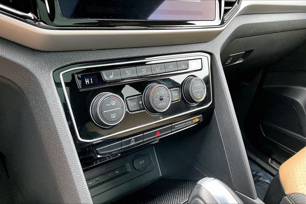 Certified 2023 Volkswagen Atlas Cross Sport SEL image 16