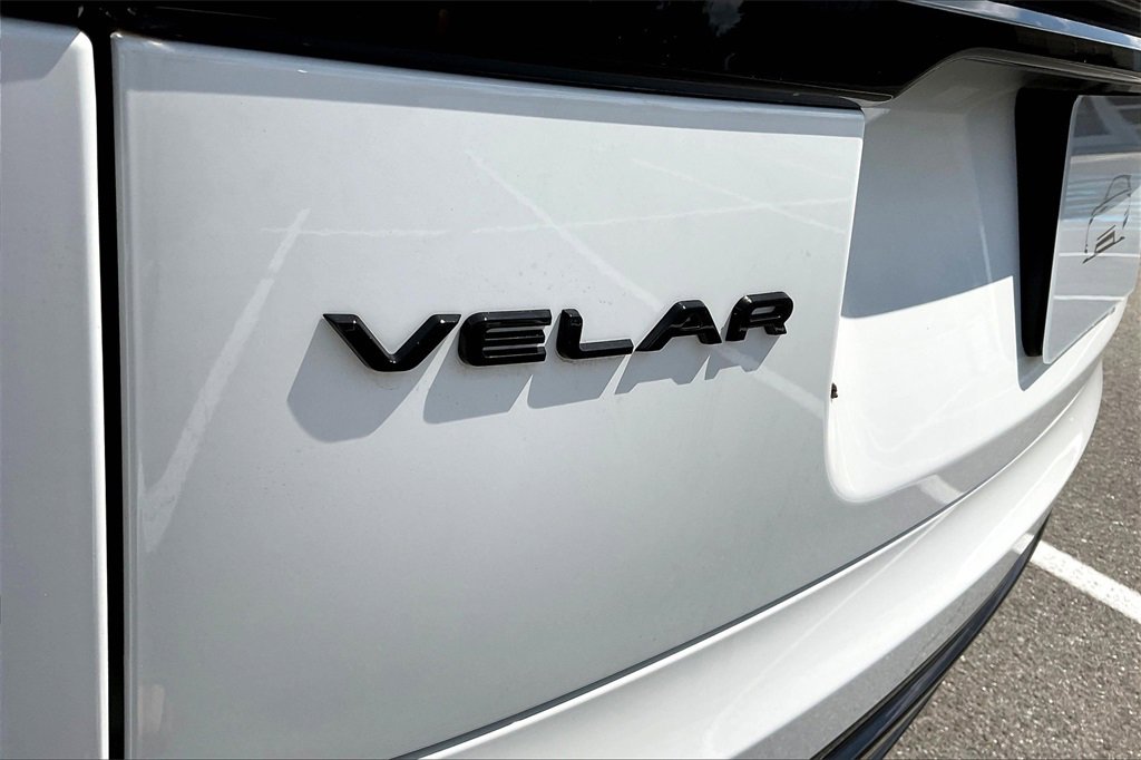 New 2026 Land Rover Range Rover Velar Dynamic SE image 9