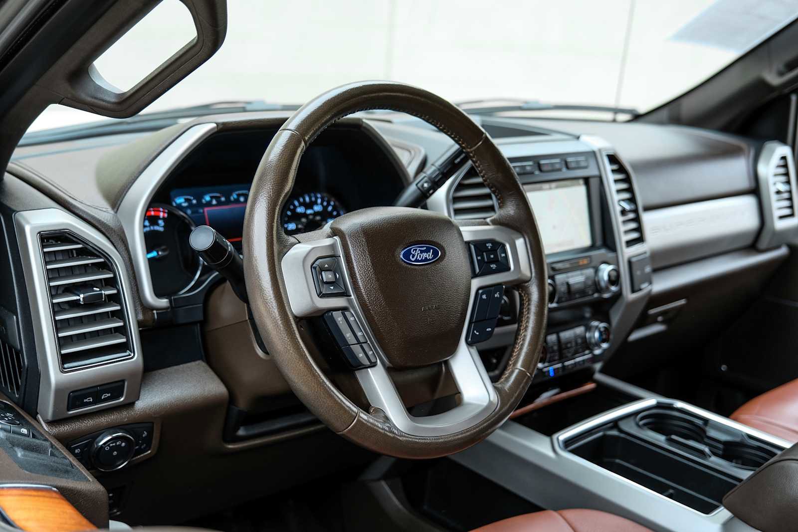 Used 2019 Ford F450 King Ranch w/ King Ranch Ultimate Package image 18