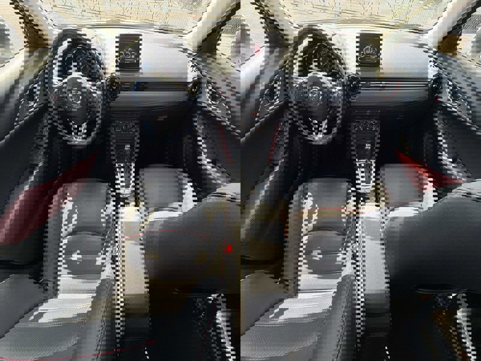 Used 2017 MAZDA CX-3 Touring FWD image 2