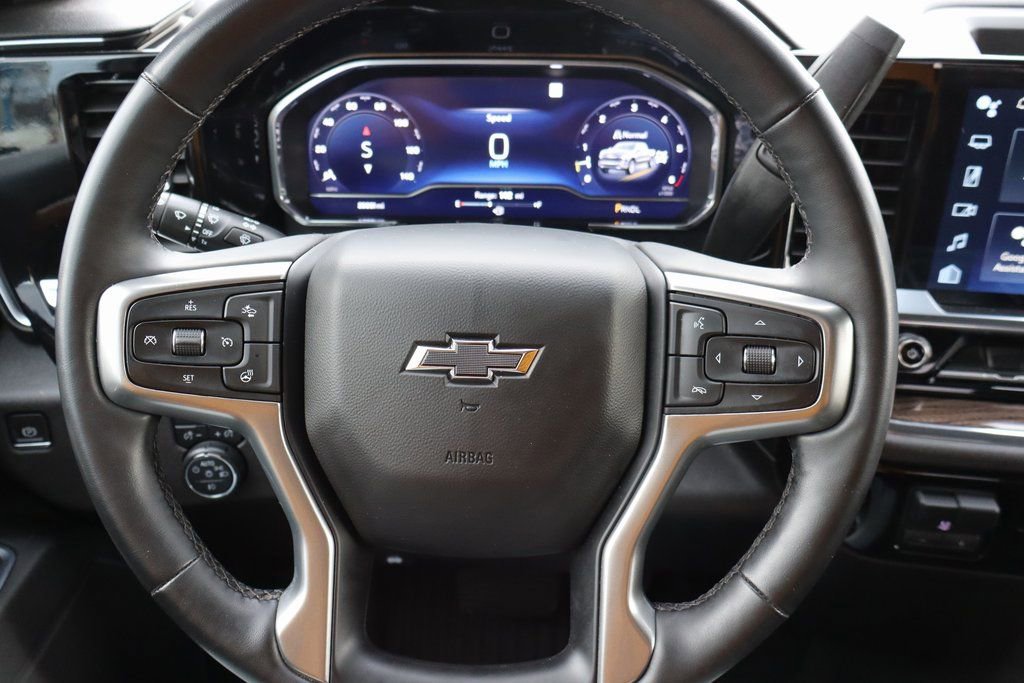 Used 2023 Chevrolet Silverado 1500 RST image 6