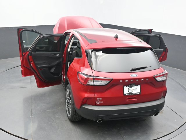 Used 2022 Ford Escape SE w/ SE Sport Appearance Package FWD image 72