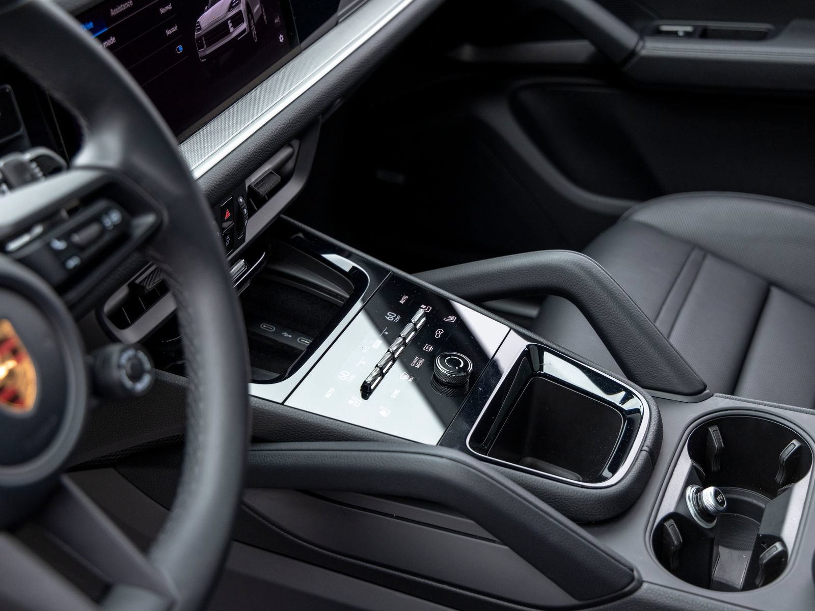 Certified 2026 Porsche Cayenne Coupe AWD/4WD image 40
