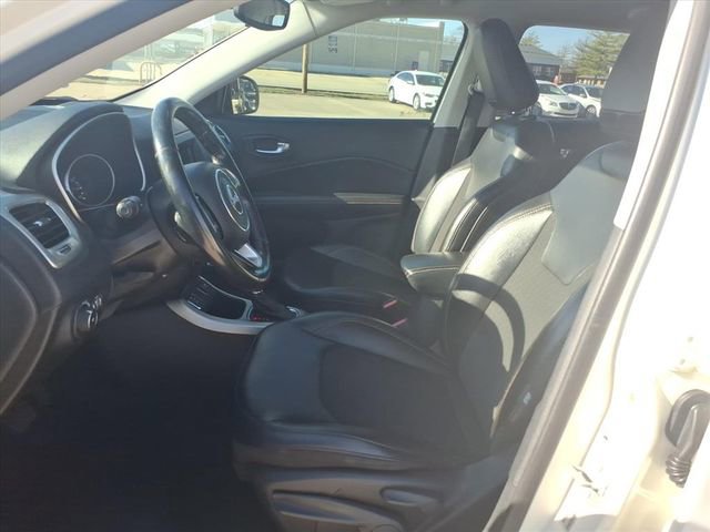 Used 2020 Jeep Compass Latitude image 23