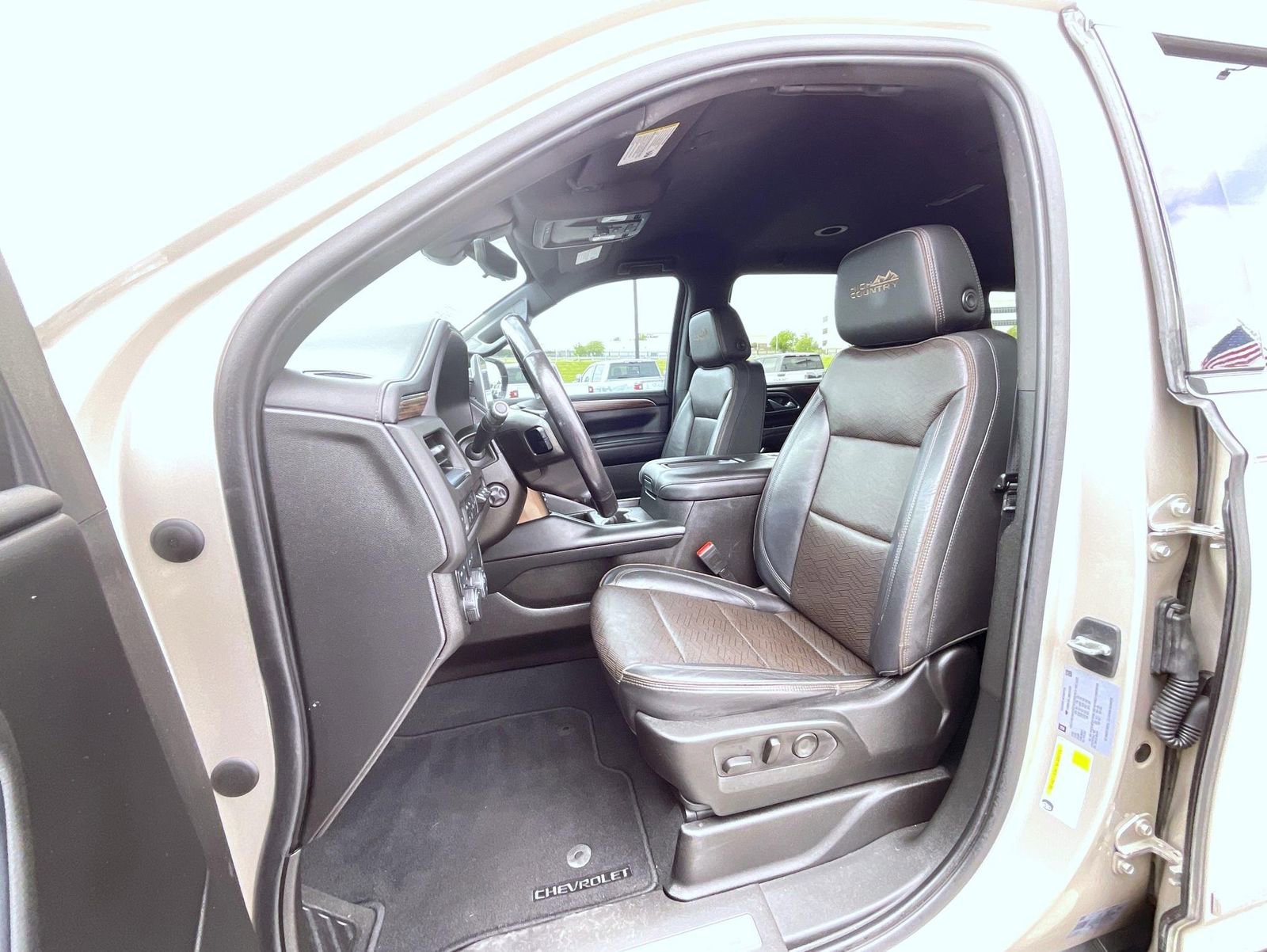 Used 2021 Chevrolet Suburban High Country AWD/4WD image 10