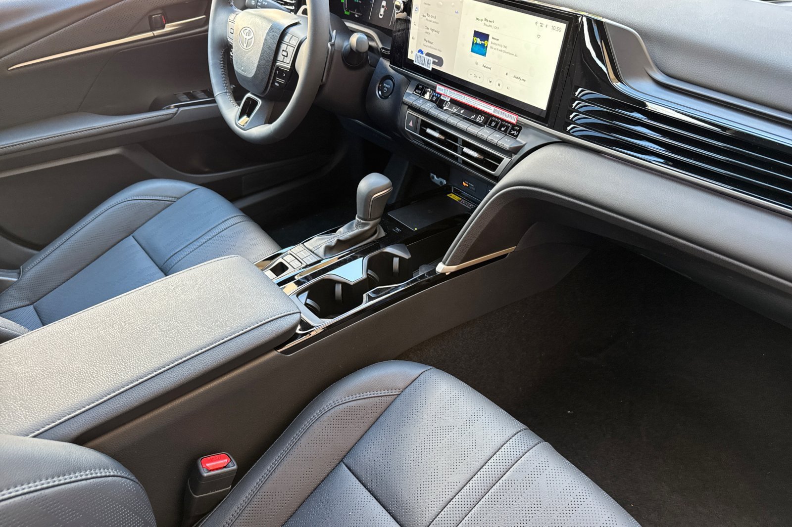 New 2026 Toyota Camry XSE AWD/4WD image 17