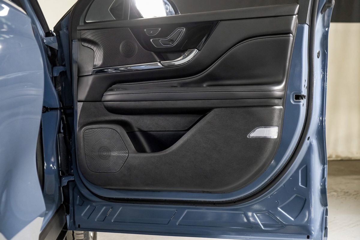 Used 2024 Lincoln Corsair Grand Touring w/ Equipment Group 301A image 34