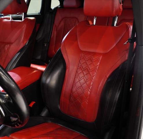 Used 2019 BMW X4 M40i image 13