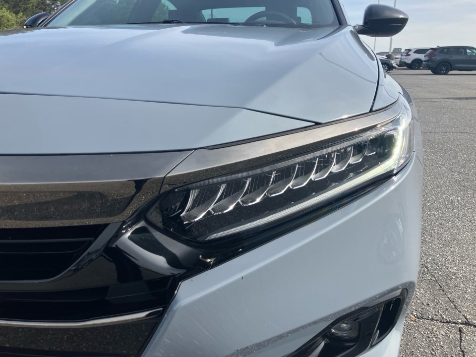 Certified 2022 Honda Accord Sport image 26