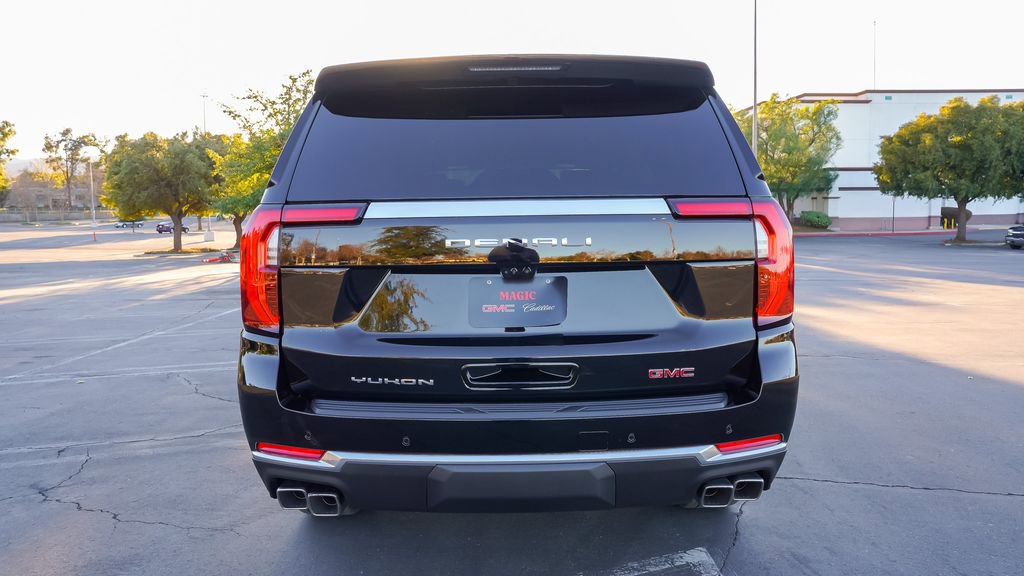 New 2026 GMC Yukon Denali w/ Denali Reserve Package image 10