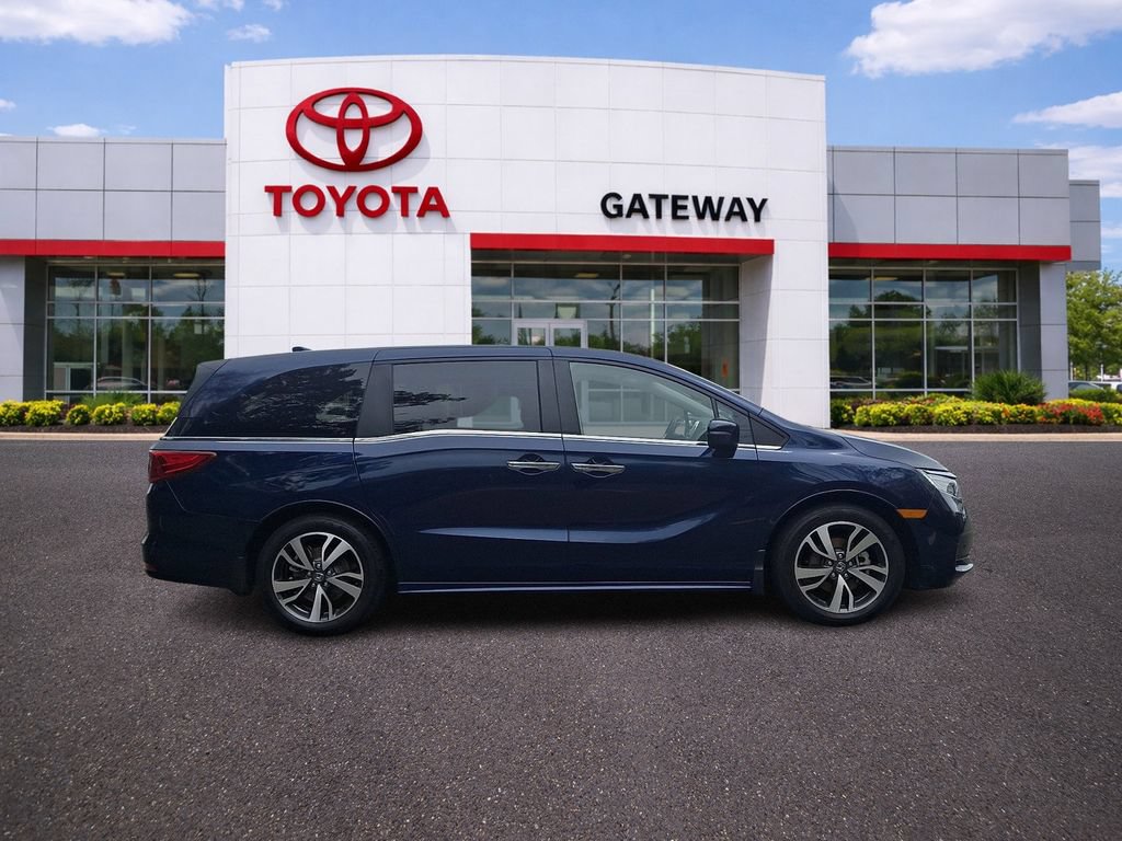 Used 2024 Honda Odyssey Touring image 4