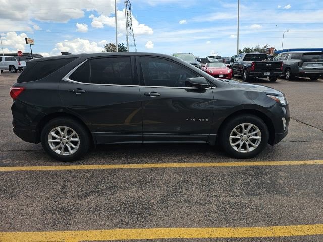 Used 2018 Chevrolet Equinox LT FWD image 2