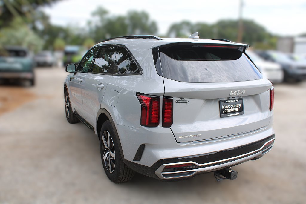 Certified 2023 Kia Sorento EX w/ Panoramic Sunroof Package FWD image 14