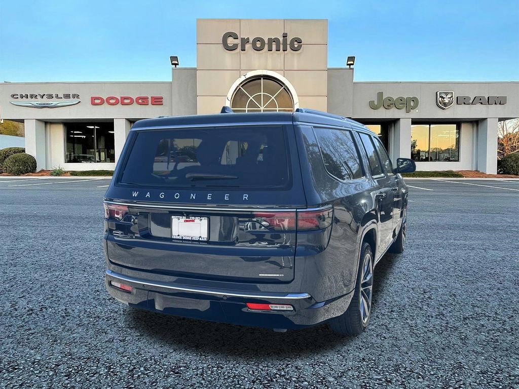 Used 2024 Jeep Wagoneer L Series III w/ Premium Group I image 3