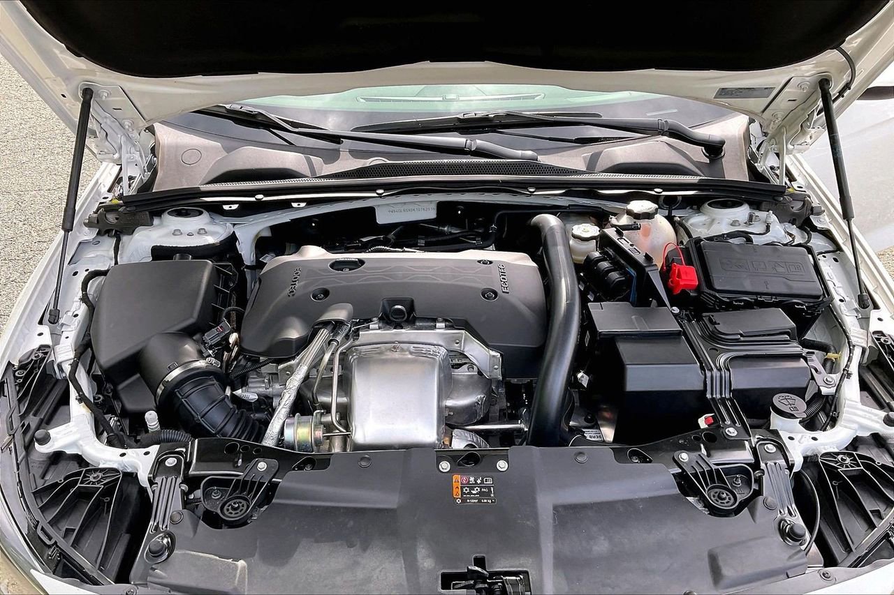 Used 2019 Buick Regal Preferred w/ Sights and Sounds Package image 38