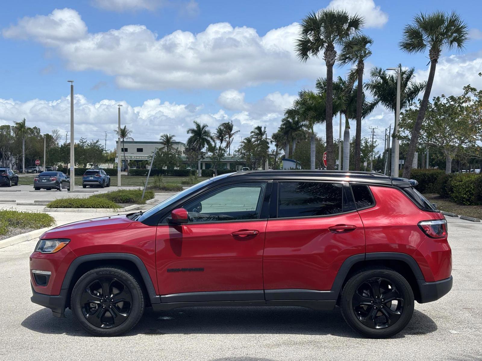 Used 2020 Jeep Compass Latitude FWD image 9