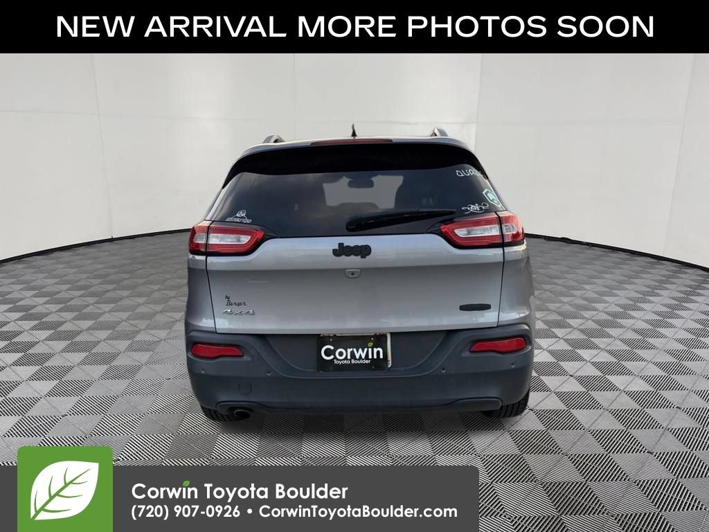 Used 2016 Jeep Cherokee Latitude w/ Safety/Convenience Group AWD/4WD image 6