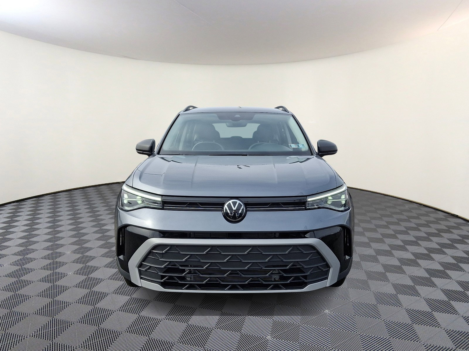 Certified 2025 Volkswagen Taos S image 2