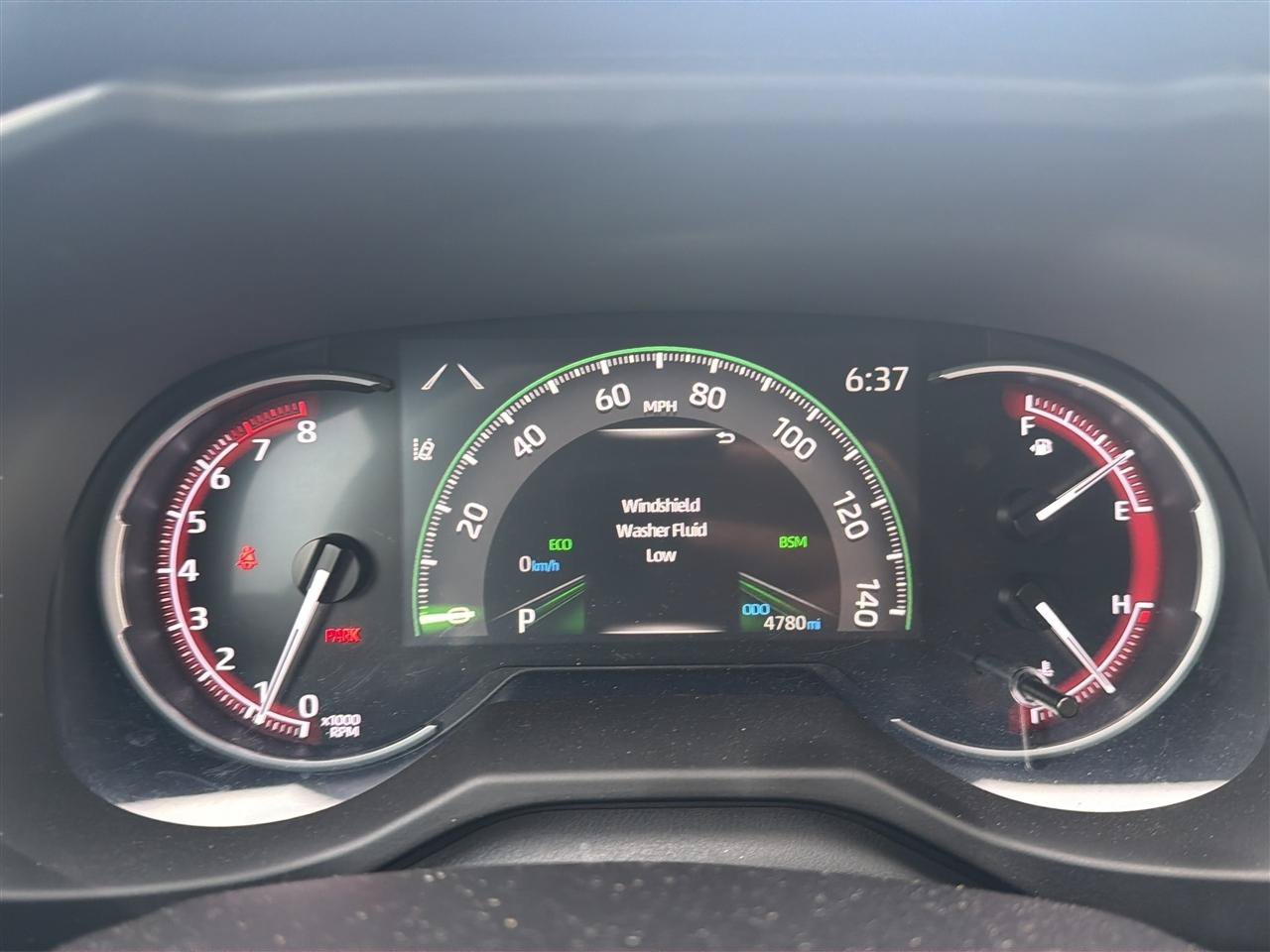Used 2025 Toyota RAV4 XLE FWD image 24