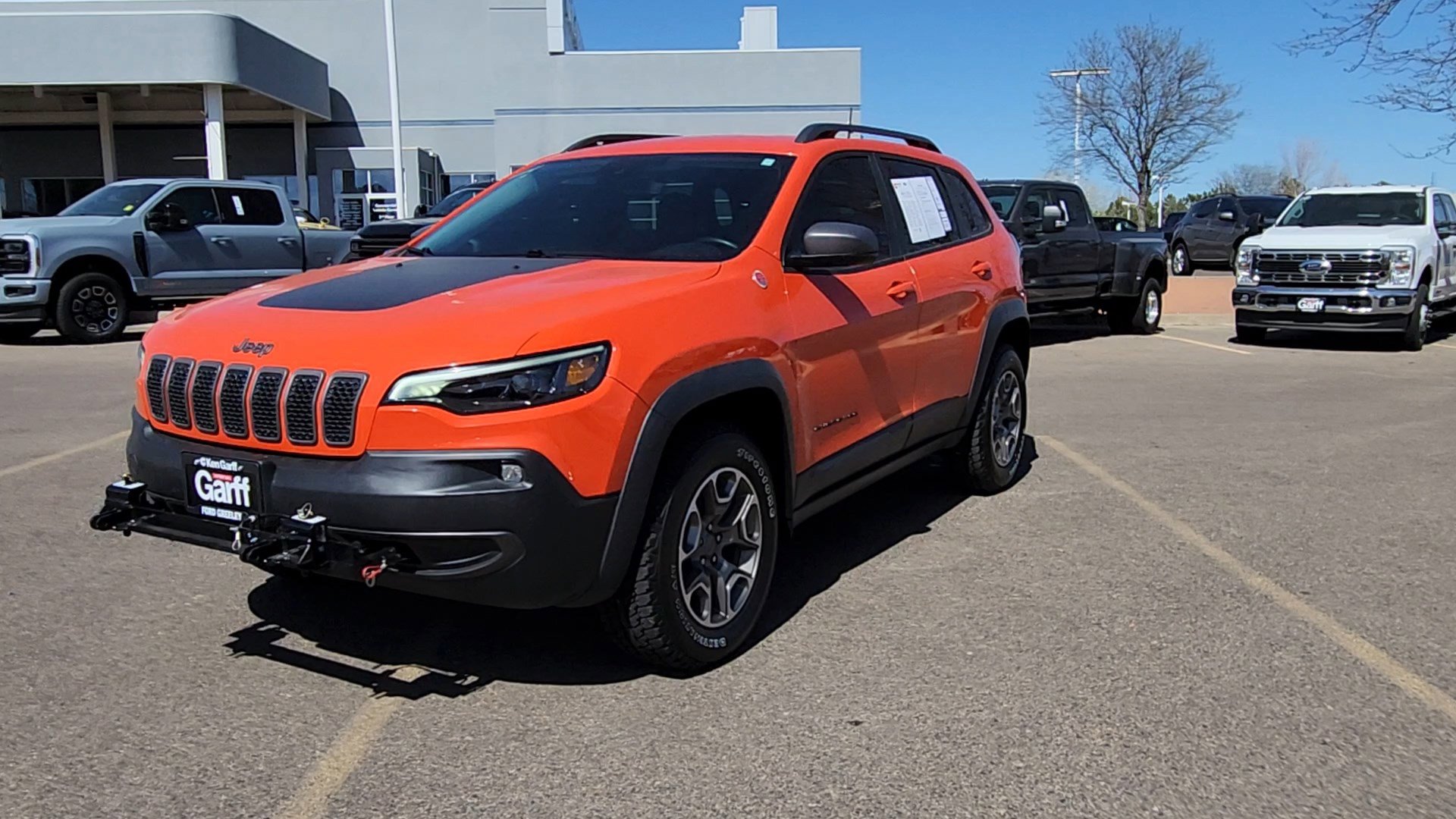 Used 2021 Jeep Cherokee Trailhawk AWD/4WD image 2