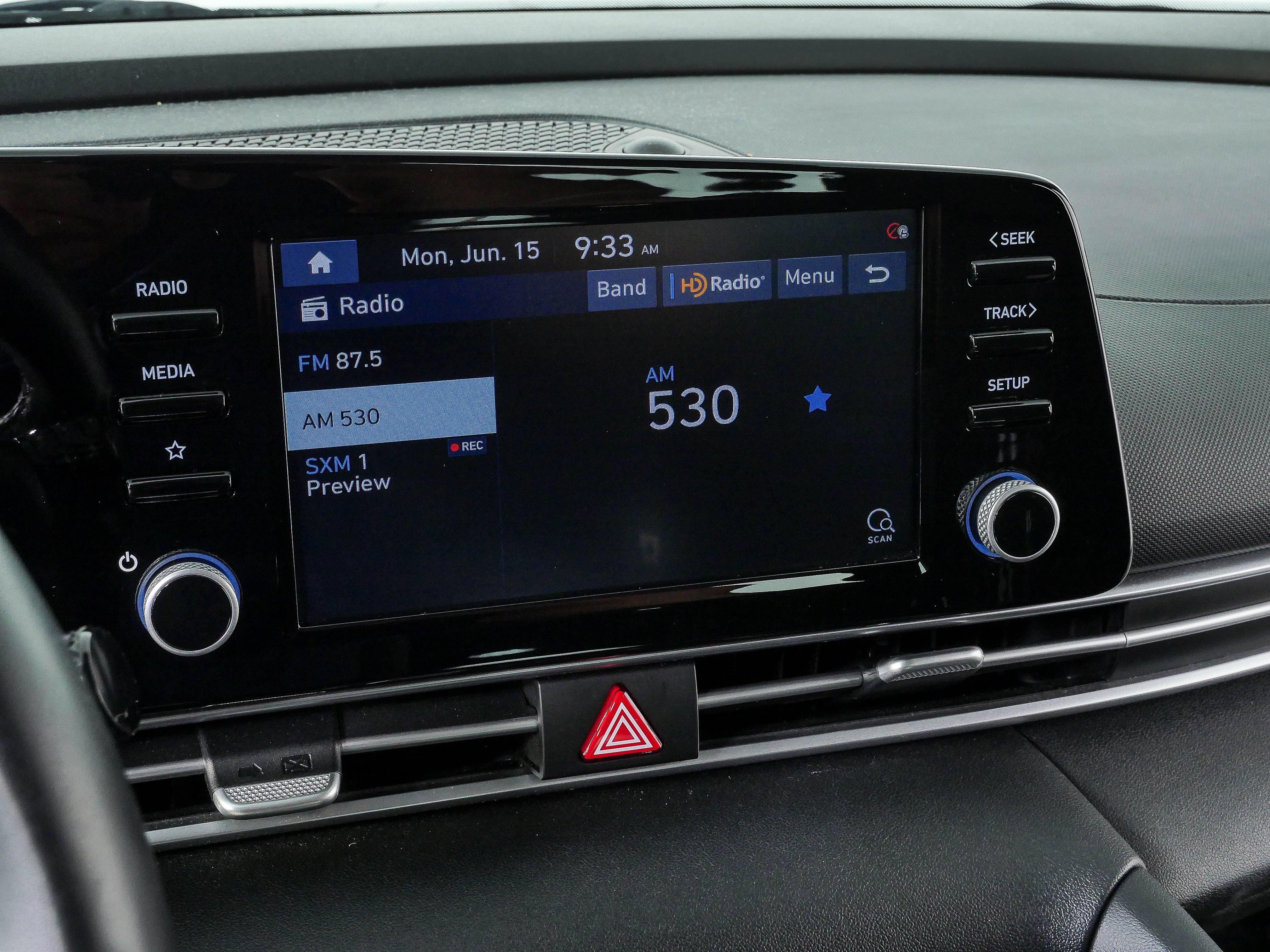 Used 2021 Hyundai Elantra SEL w/ Convenience Package FWD image 14