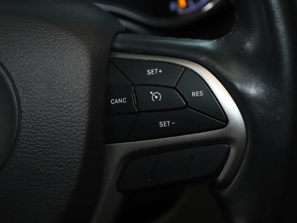 Used 2021 Jeep Grand Cherokee Limited w/ Luxury Group II AWD/4WD image 24