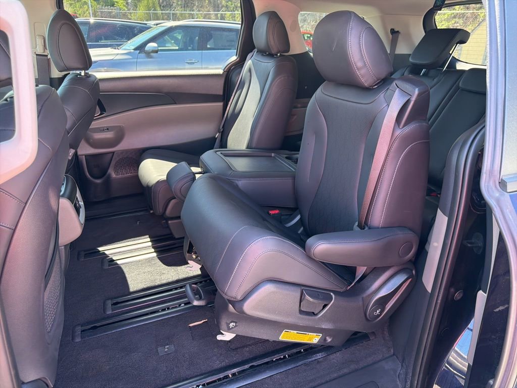 Certified 2025 Kia Carnival image 21