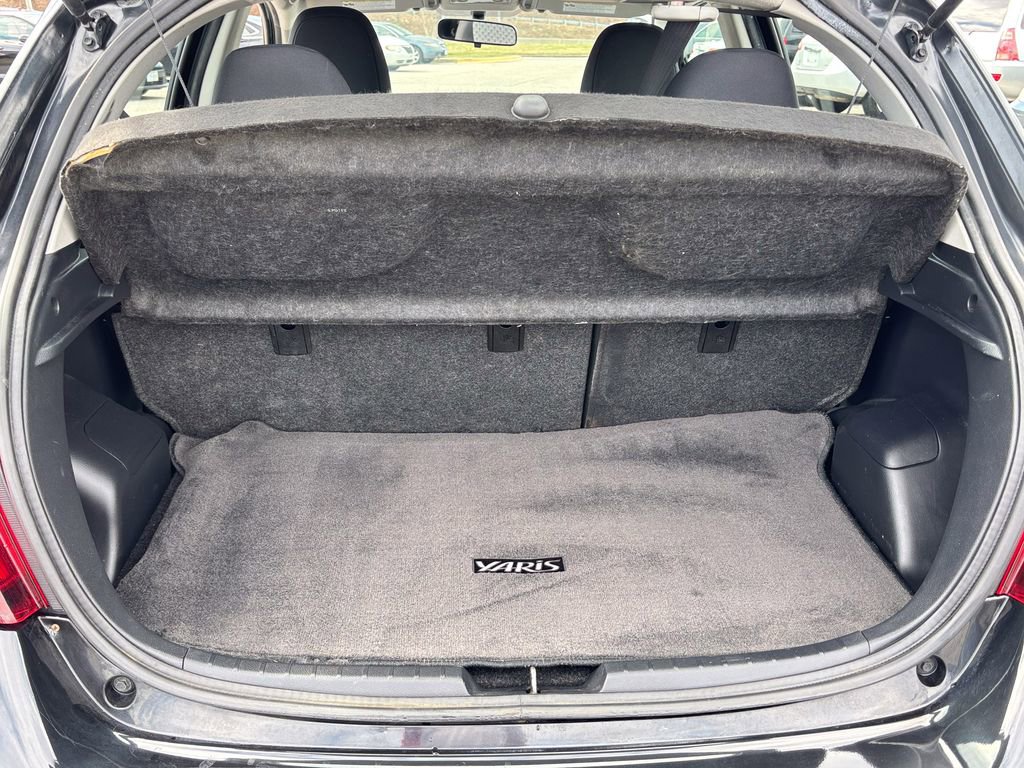 Used 2015 Toyota Yaris LE image 38