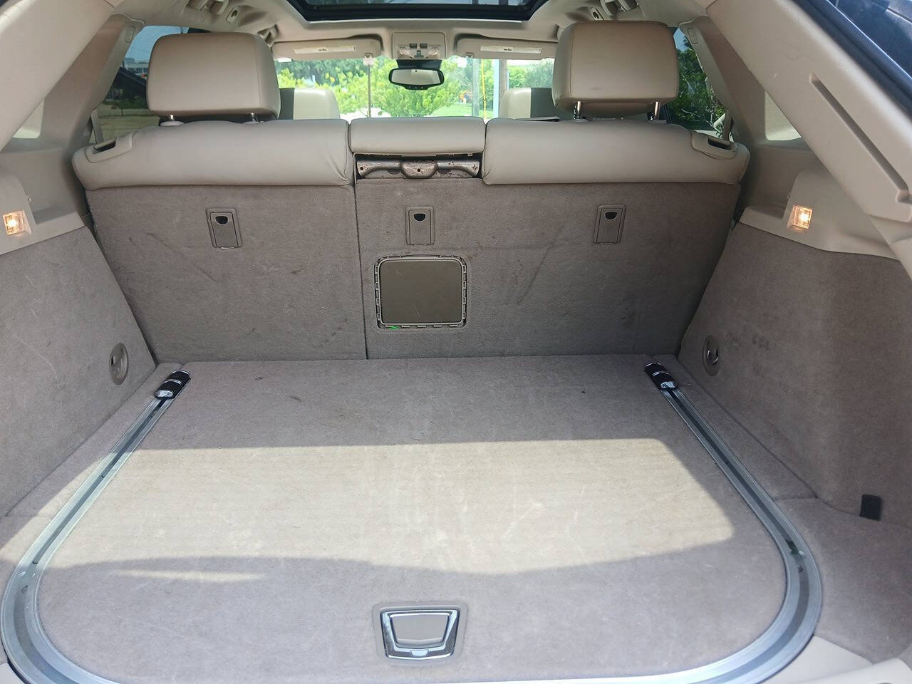 Used 2010 Cadillac SRX Luxury FWD image 15