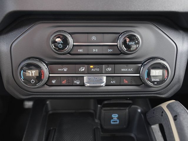 New 2025 Ford Bronco Badlands AWD/4WD image 23