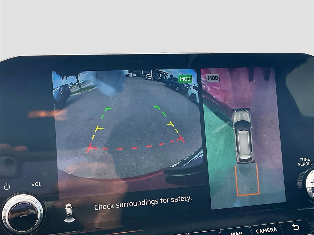 Used 2023 Mitsubishi Outlander SE image 16