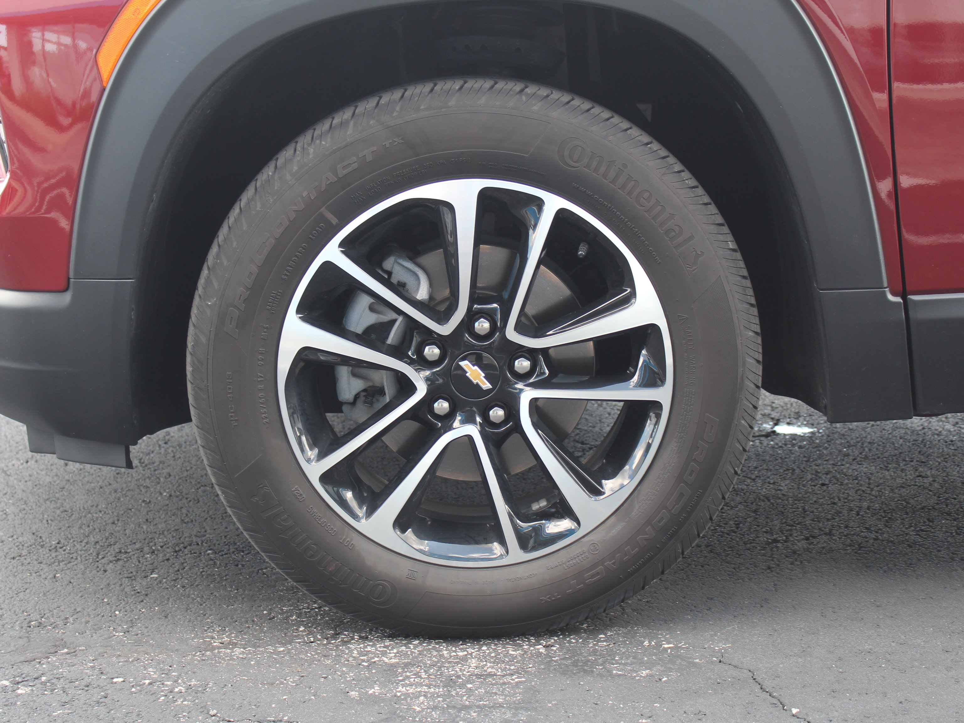 Used 2025 Chevrolet TrailBlazer LT w/ LT Cold Weather Package AWD/4WD image 30