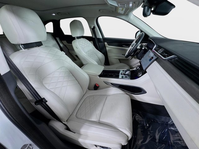 Used 2023 Jaguar F-PACE S image 30