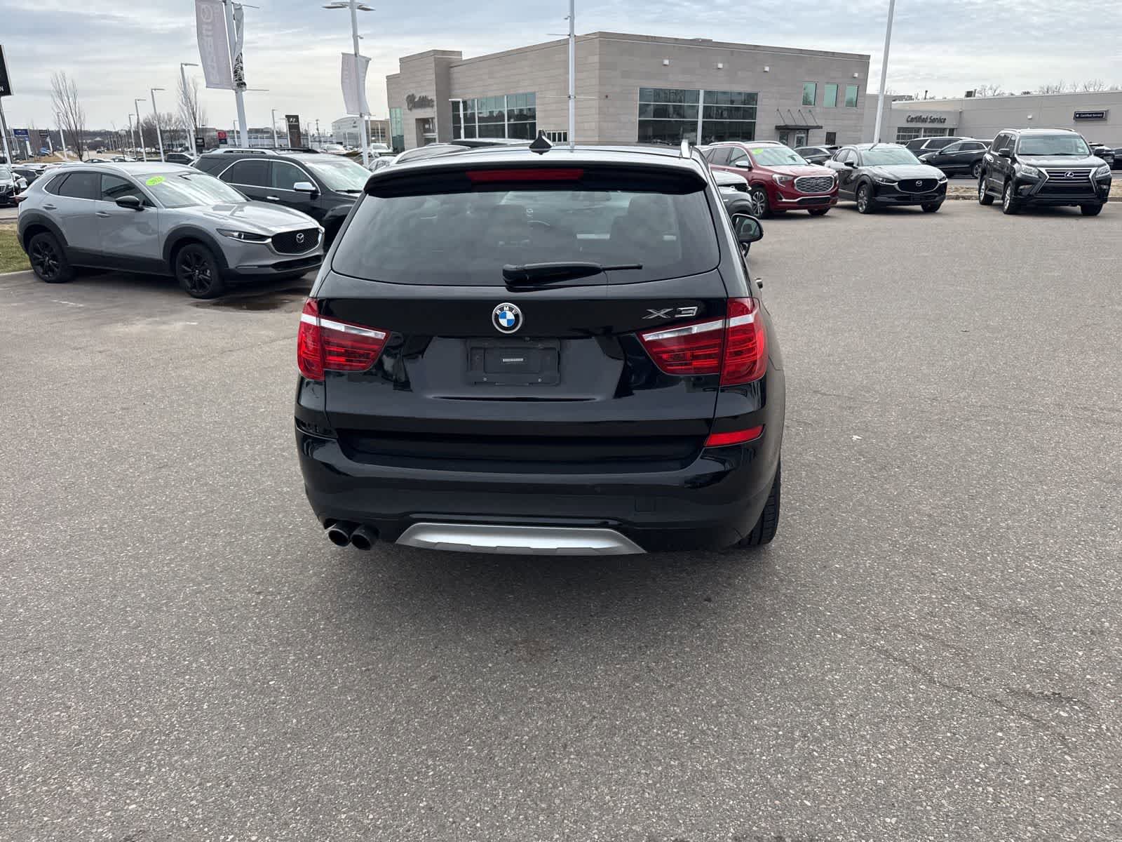 Used 2017 BMW X3 xDrive28i image 6