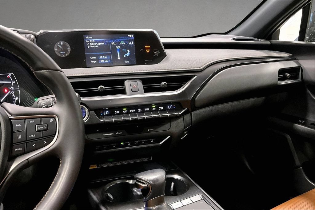 Used 2022 Lexus UX 250h w/ Premium Package AWD/4WD image 9