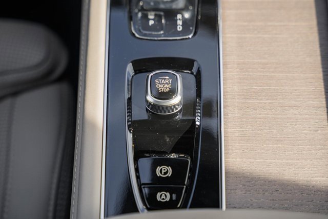 New 2026 Volvo XC90 B6 Ultra image 23