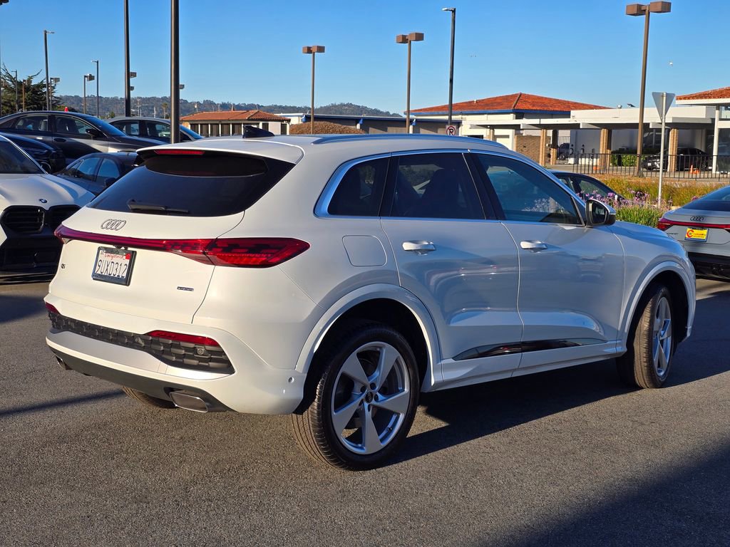 Used 2025 Audi Q5 Premium Plus w/ Premium Plus image 4