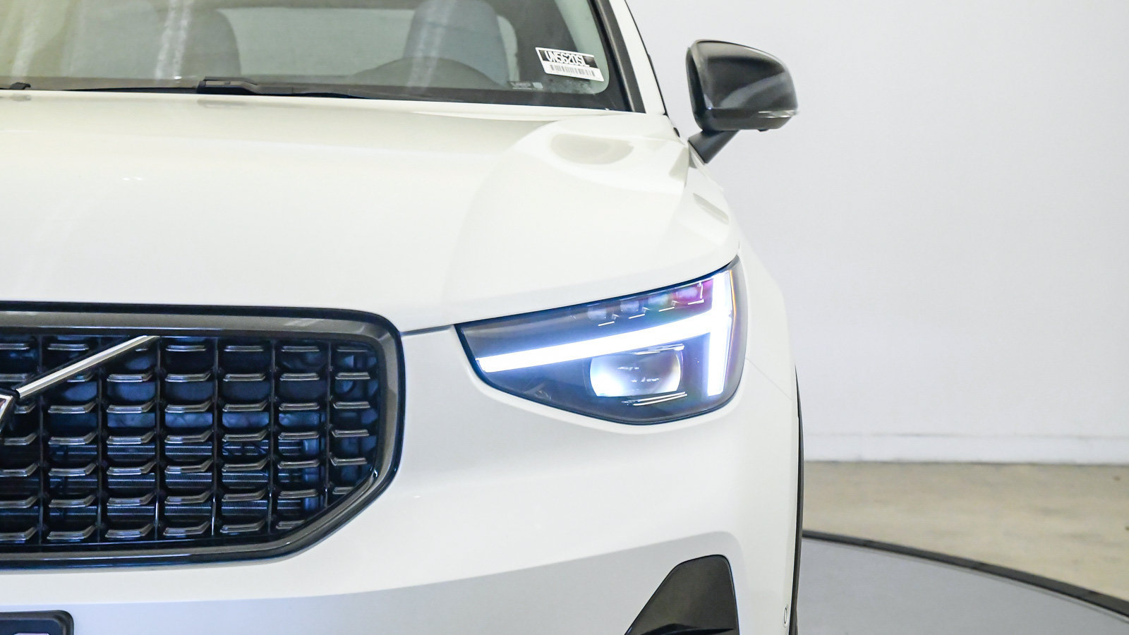 Certified 2026 Volvo XC40 B5 Plus w/ Protection Package Premier AWD/4WD image 9