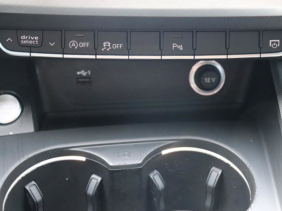 Used 2018 Audi A4 2.0T Ultra Premium Plus w/ Premium Plus Package image 27