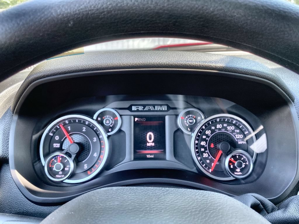New 2025 RAM 2500 Tradesman AWD/4WD image 17