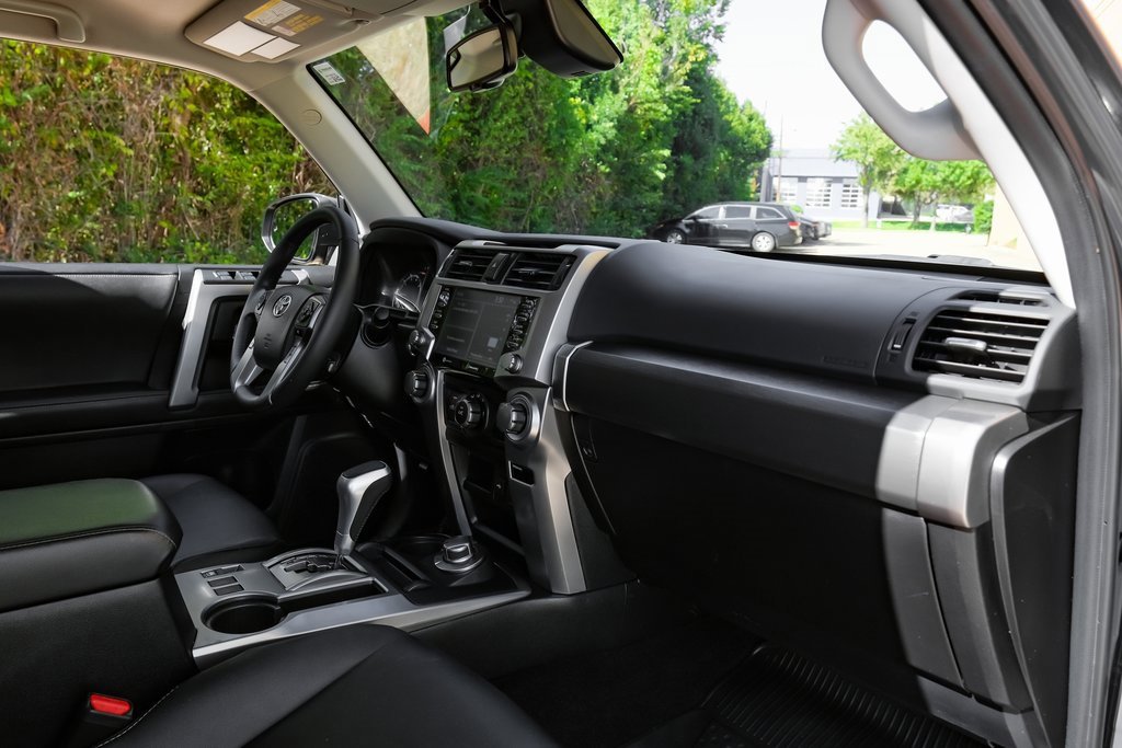 Used 2024 Toyota 4Runner TRD Sport w/ Technology Package image 18