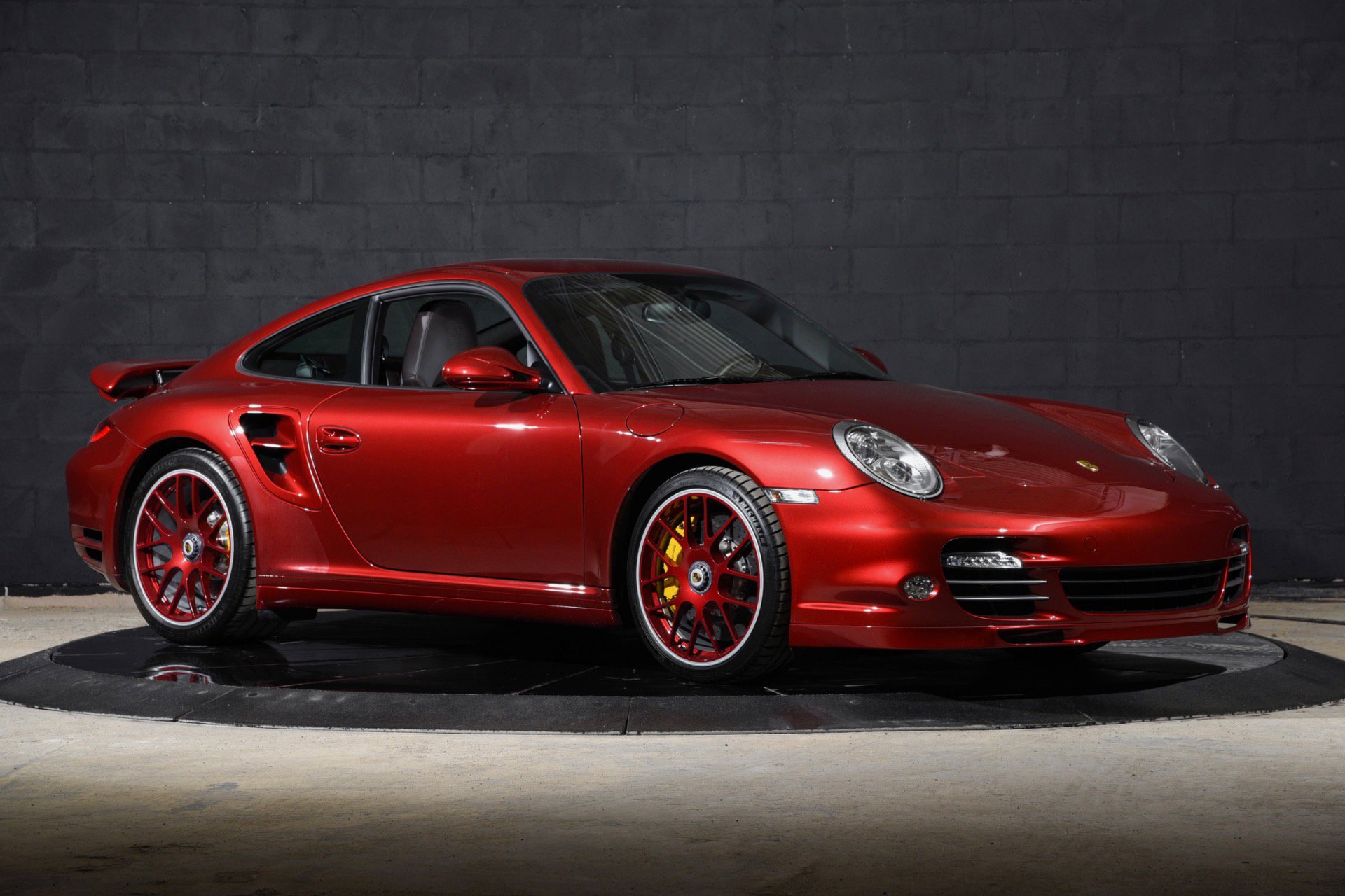 Used 2011 Porsche 911 Turbo S AWD/4WD image 2
