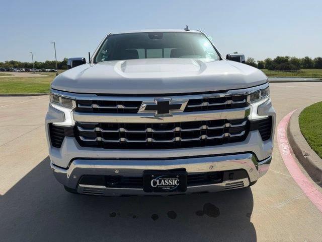 Used 2022 Chevrolet Silverado 1500 LTZ w/ LTZ Convenience Package II AWD/4WD image 9